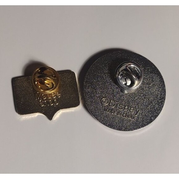 2 Disney Snow White and the Seven Dwafs Pins Poison Apple Spinner Pin Enamel - Picture 4 of 4